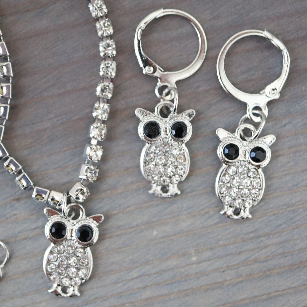 Owl with Rhinestones Silver Plated Jewelry Set Necklace/Earrings
